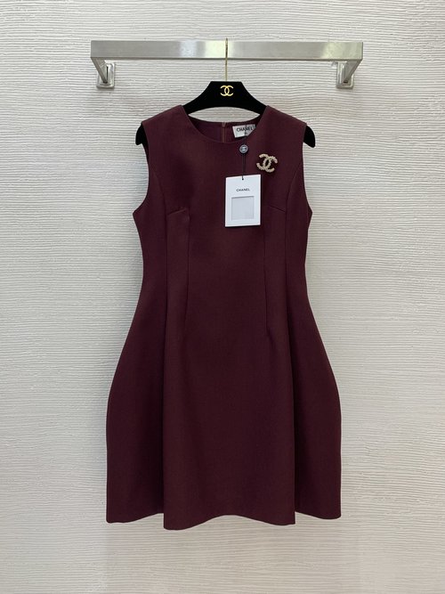 Chanel Chic Bustle Skirt with Waist Cinch in Black and Burgundy, Comes with Brooch