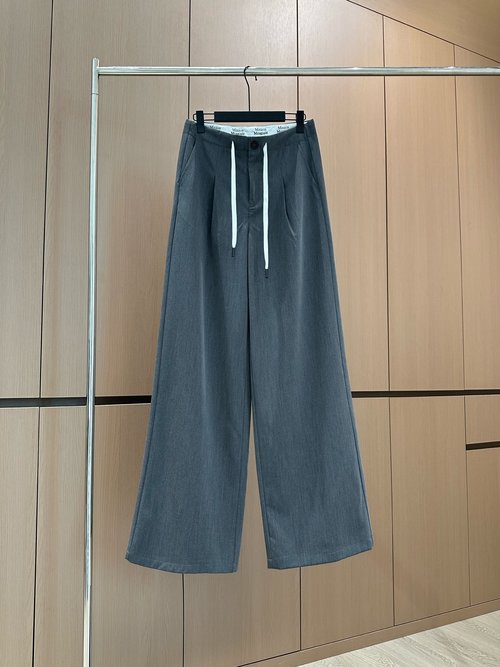 Maison Margiela Designer Original Solid - Color Casual Trousers with Tailored Cut