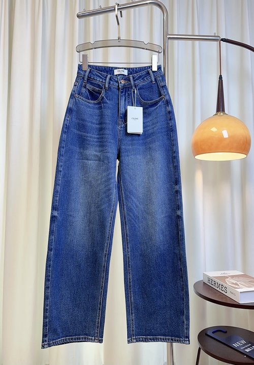 Celine Elastic Cotton Jeans with Back Pocket Print Logo for a Slimming Look