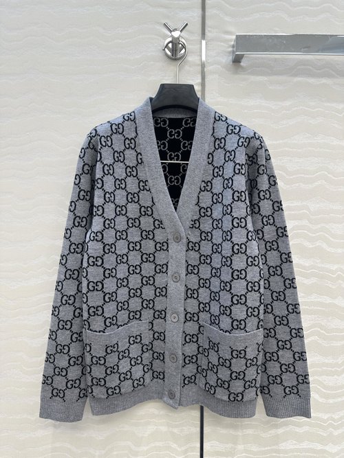 Gucci Exclusive Premiere: Grey Series GG Jacquard Wool Cardigan for Sophistication