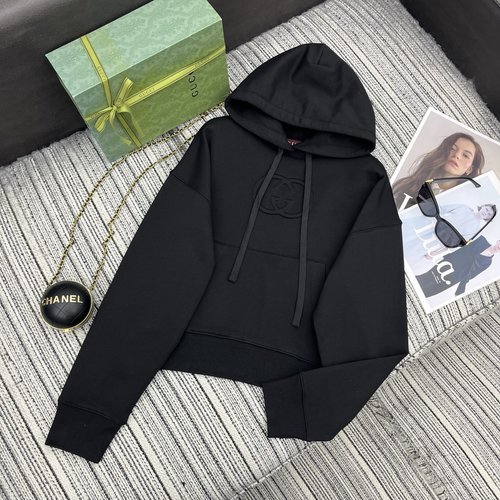 Gucci Hooded Logo-Embossed Sweatshirt in Comfortable Fabric