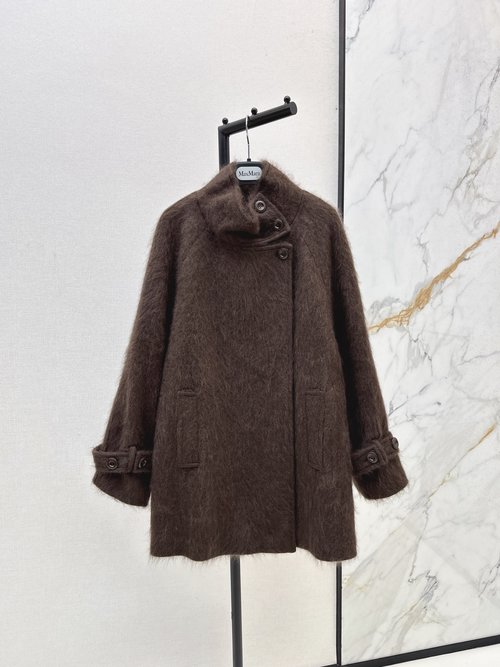 Max Mara Minimalist Wool-Cashmere Cloak-Cut Coat with Lapel Details