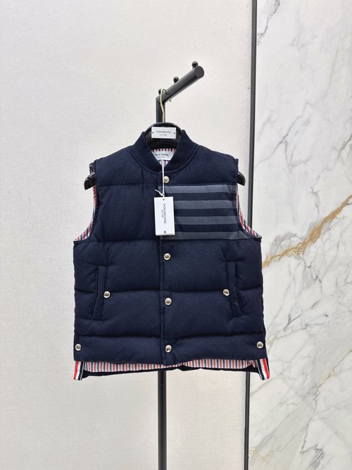 Thom Browne Wool Sleeveless Collared Down Jacket, Slimming and Comfortable