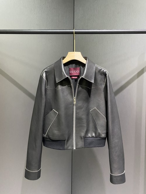 Gucci Stylish Collared Jacket Crafted from Imported Sheepskin