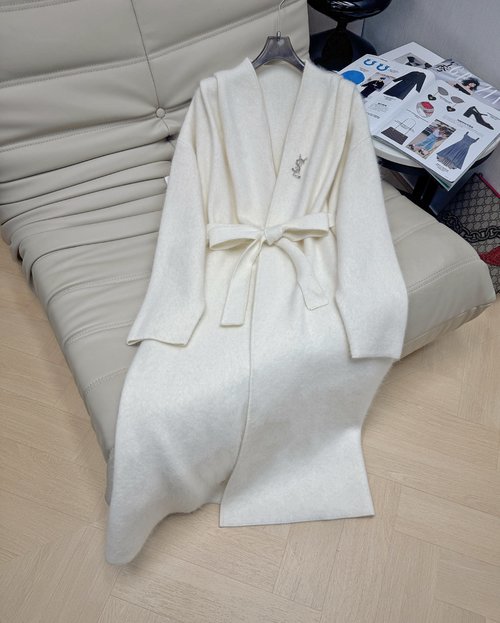 Yves Saint Laurent Elegant Wool Coat with Belt Design, Ultra-slim Fit