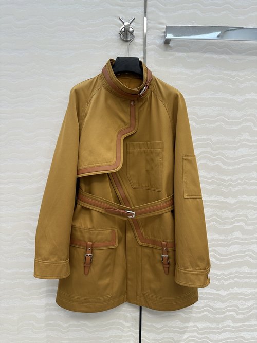 Hermes Premium Equestrian-Inspired Windbreaker with Genuine Leather Accents