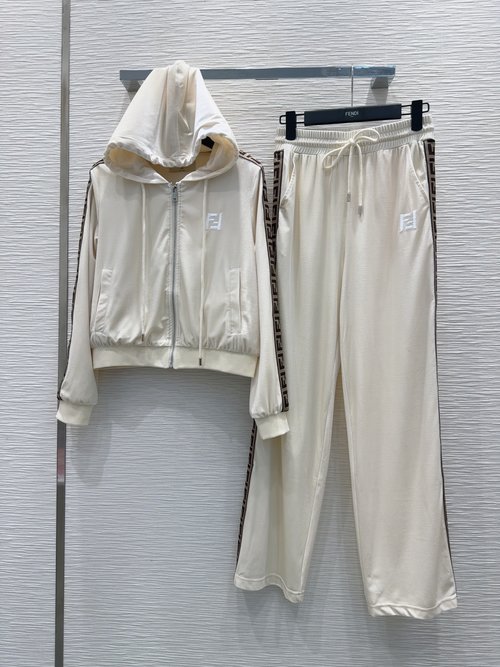 Fendi Vintage - Style Velvet Suit for Everyday Wear