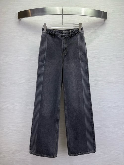 Dior Wide-Leg Jeans with Letter Stripes and Badge Decoration