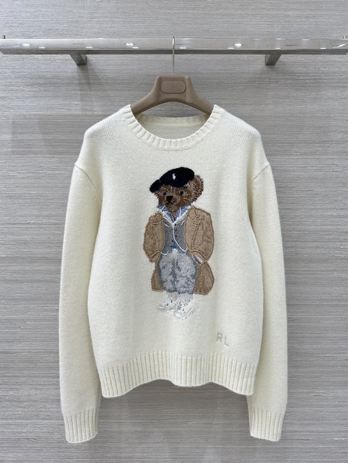 Loro Piana High-Quality Bear Sweater with Knight Hat and Embroidery
