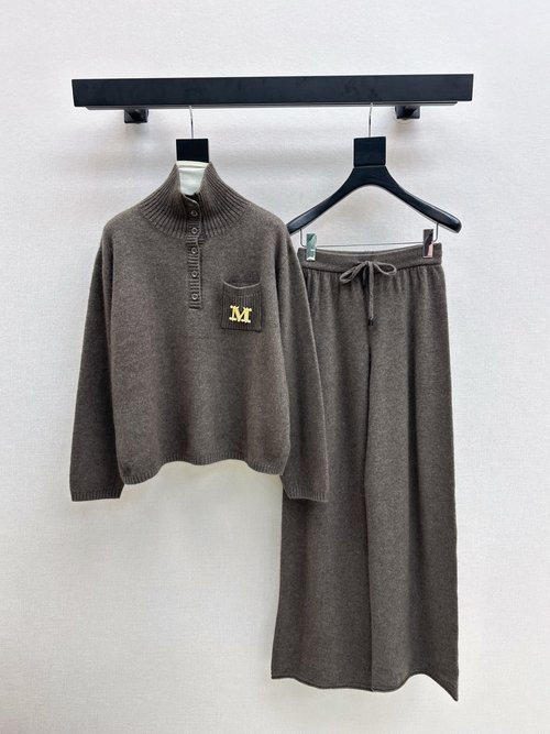 Max Mara Exclusive Knit Suit, Refined and Versatile