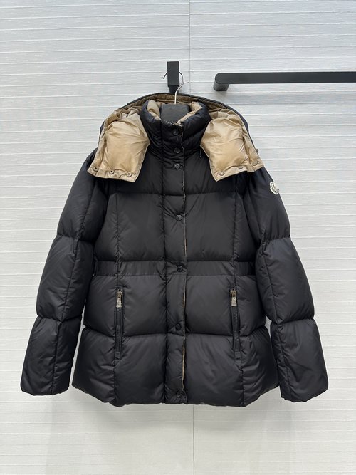 Moncler High-End Original Waist-Cinched Hooded Down Jacket