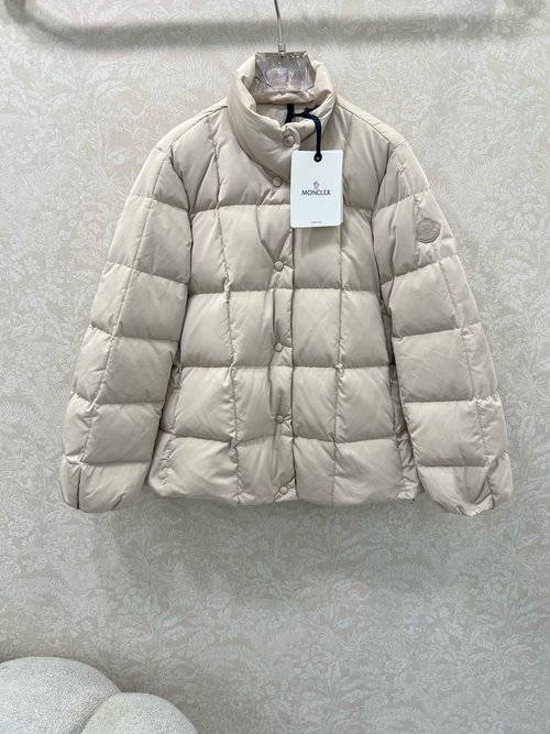Moncler Square Quilted Short Jacket with Classic Sleeve Patch, Lightweight and Warm