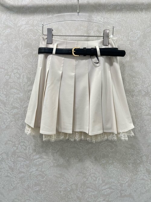 Miu Miu Lace-Trimmed Pleated Skirt with Custom Belt for a Graceful Look