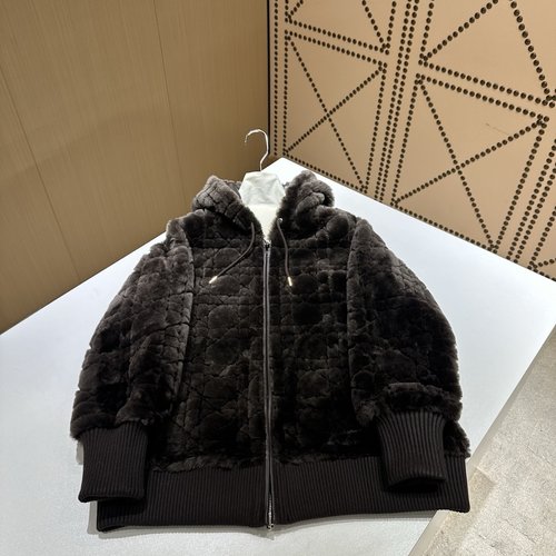 Chanel Versatile Imported Fur and Leather One-Piece Outfit