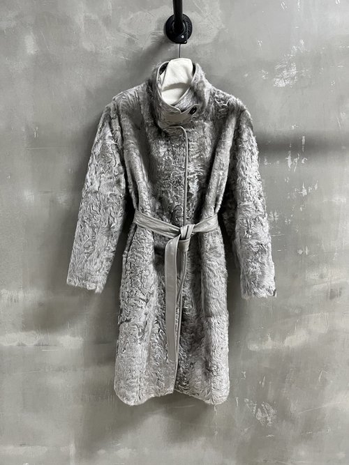 Loro Piana Classic Old-Money Style Fur Coat with 100% Elephant Lamb Fur and Cupro Lining