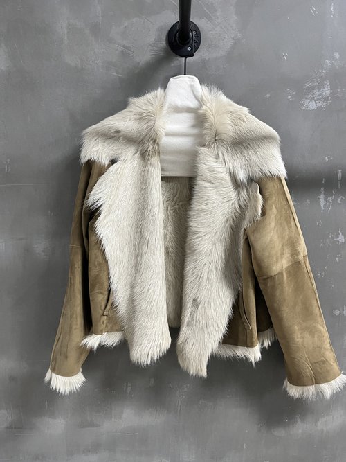 Hermes Superior Fur-on-Fur Product, Customized and Versatile