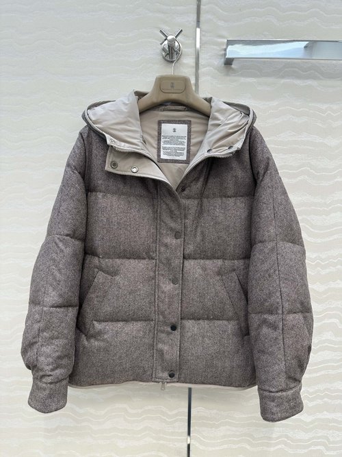 Brunello Cucinelli Exclusive Premiere: Heavy Wool Down Jacket in Elegant Italian Style