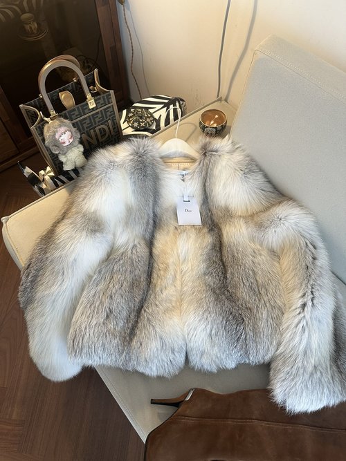 Fendi Top-Quality Rare North American Sunbeam Fox Fur Clothing