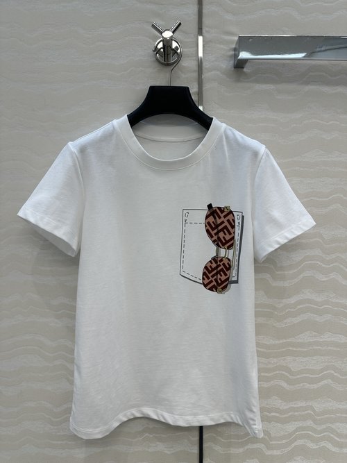 Fendi Recommended Limited T-shirt with Pocket and 3D Glass Pattern, Soft Cotton
