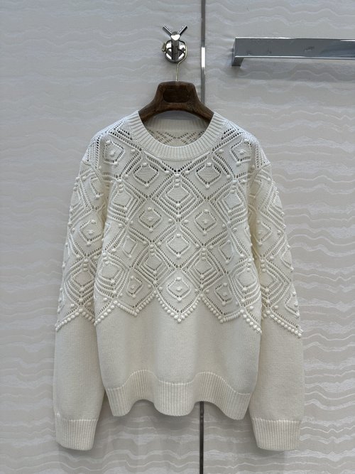 Loro Piana Sophisticated Cut-out Lattice Jacquard Cashmere Round Neck Sweater