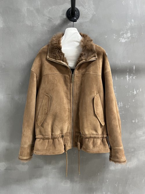 Miu Miu Fur One-Piece Jacket with Small Turned Collar, Slimming and Adaptable