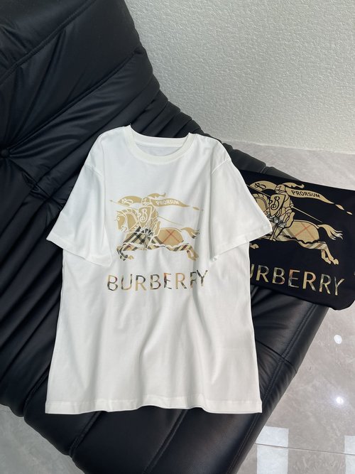 Burberry Horse and Letter Print Short-Sleeve Tee