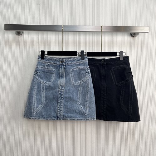 Chanel Bow Series High-Waisted Denim Skirt for a Stylish Look