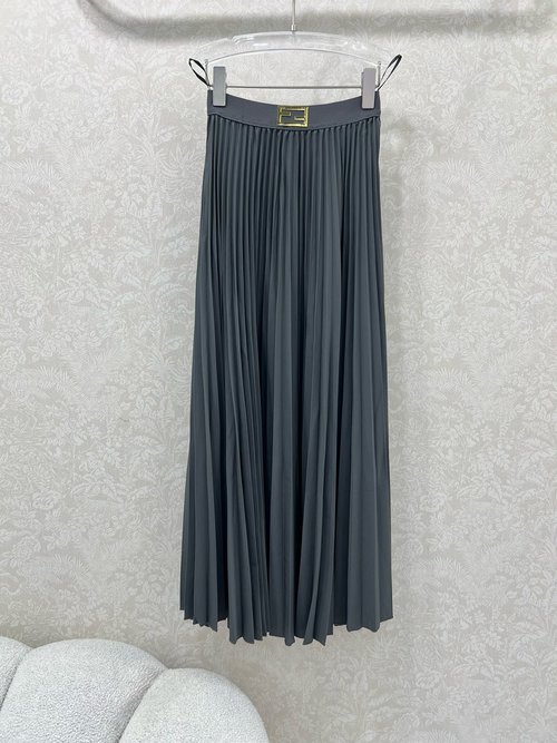 Fendi Elongated Solid Color Pleated Skirt with Double F Metal Decoration