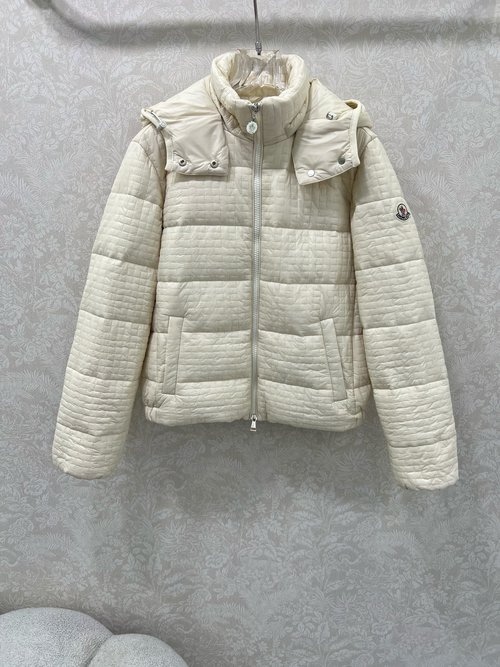 Moncler Geometric Quilted Hooded Short Jacket, Lightweight and Warm