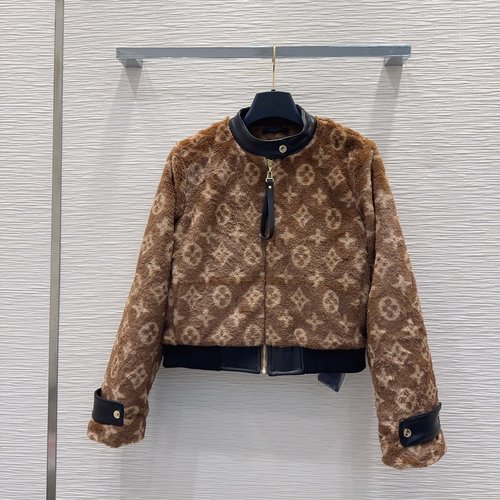 Louis Vuitton Comfortable Faux Fur Jacket Lined with Cotton for Everyday Wear