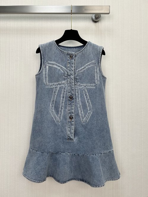 Chanel Chic Bowknot Denim Dress for a Fashionable Appearance