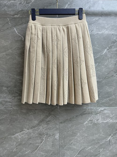 Louis Vuitton Elastic Waist Lace Voided Logo Pleated Skirt