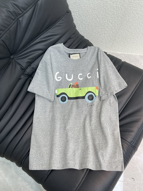 Gucci Printed Short-Sleeve T-Shirt in Imported Cotton Fabric