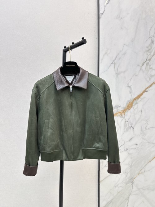 Bottega Veneta Chic Knitted Collar Reversible Jacket with Detachable Design in Vintage Style