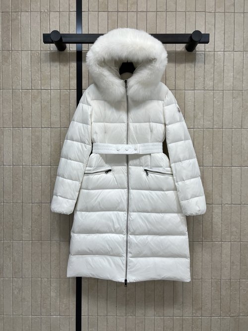 Moncler Fur-collared Waist-gathered Long Down Jacket, Fashionable and Comfortable