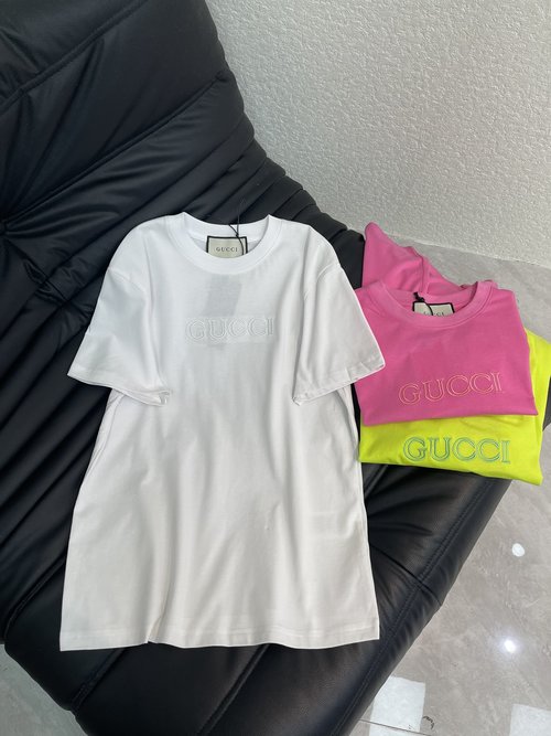 Gucci Cotton Short Sleeve T-shirt with 3D Embroidery Letters