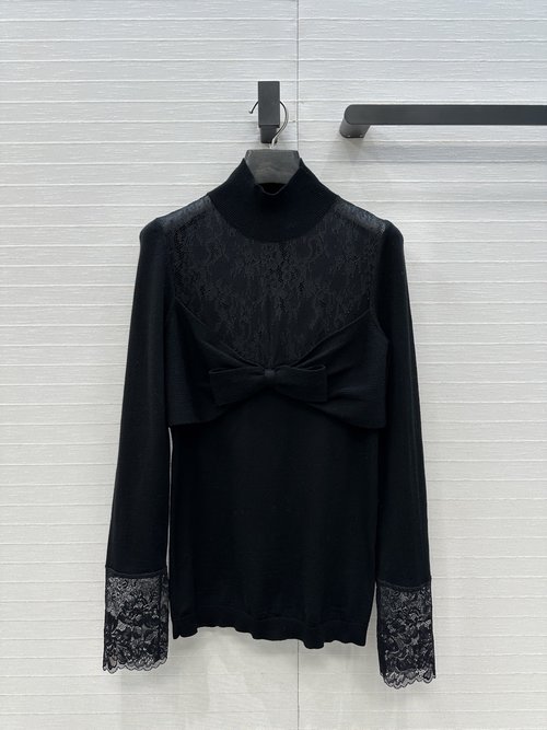 Valentino Highly Recommended Wool Sweater with Lace Bow Detail for an Elegant Appearance