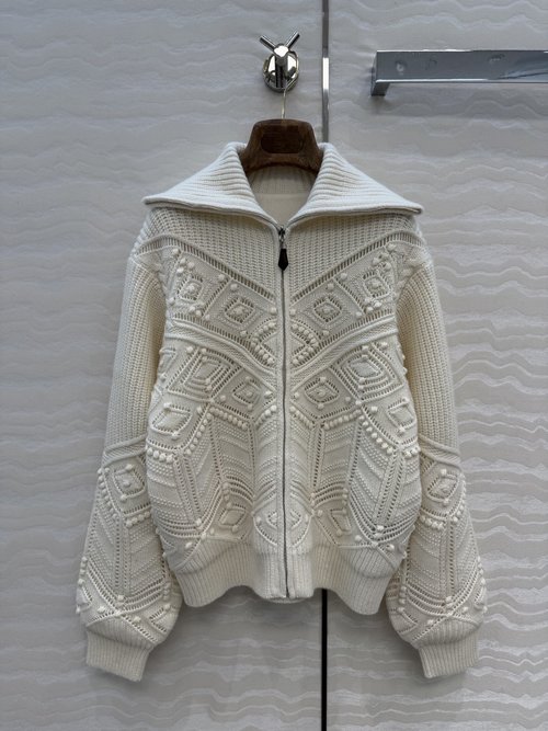 Loro Piana High-Intelligence Holiday Series Double-Sided Cashmere Coat with Lattice Pattern