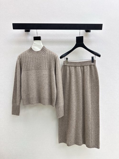 Loro Piana Elegant Knit and Skirt Set with Swiss Weaving