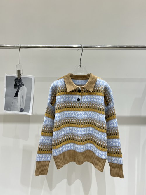 Ami Heart Intarsia Color Block Polo Neck Pullover