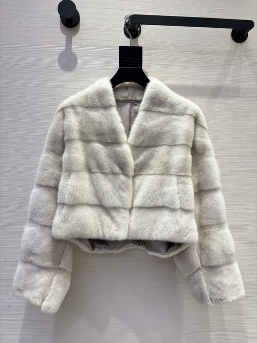 Dior High-End V-Neck Mink Fur Jacket with Velvet and Sophisticated Design