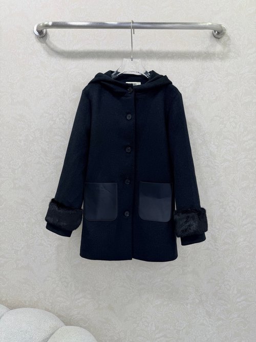 Fendi Detachable Sleeve Hooded Jacket with Leather Pocket and Classic Style