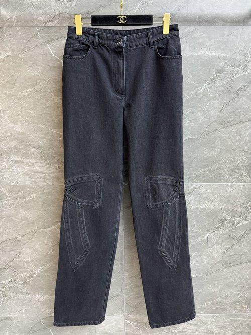 Chanel Fashionable Cowboy Jeans with Large Bow, Slim and Versatile