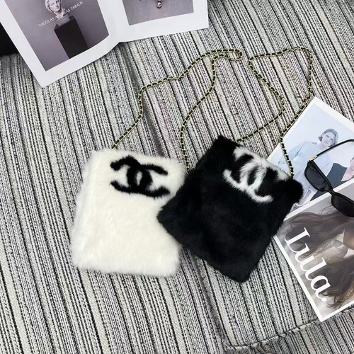 Chanel Coconeige Ski Collection Chain Fur Hand Warmer Pouch, High-End Design