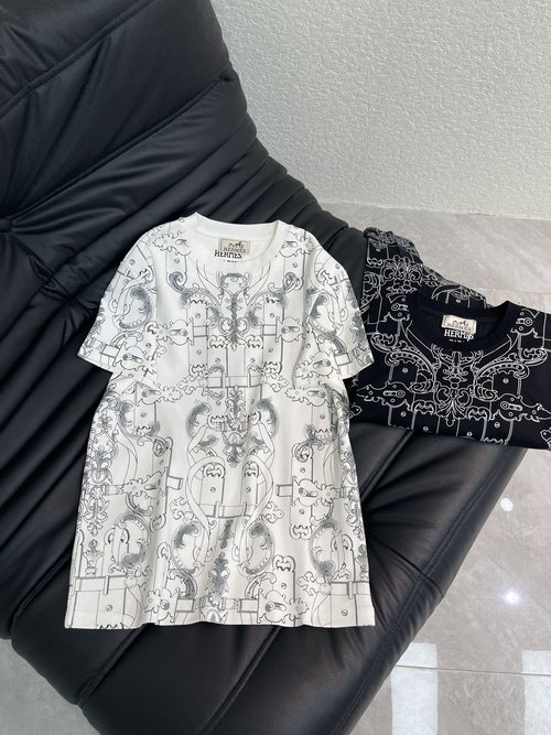 Hermes Silky Cotton Short-Sleeve T-Shirt with Print Logo