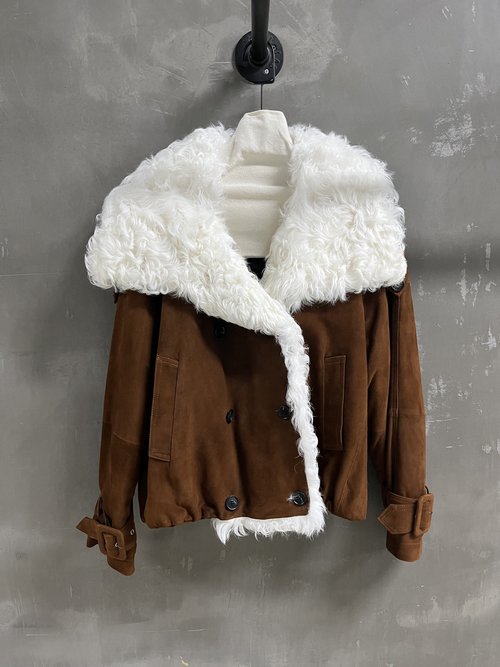 Dior Vintage Sweet and Stylish Leather Cotton Coat with Imported Turkish Lamb Wool Collar