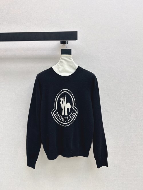 Moncler Early Autumn Logo-embroidered Wool Pullover, Soft and Versatile