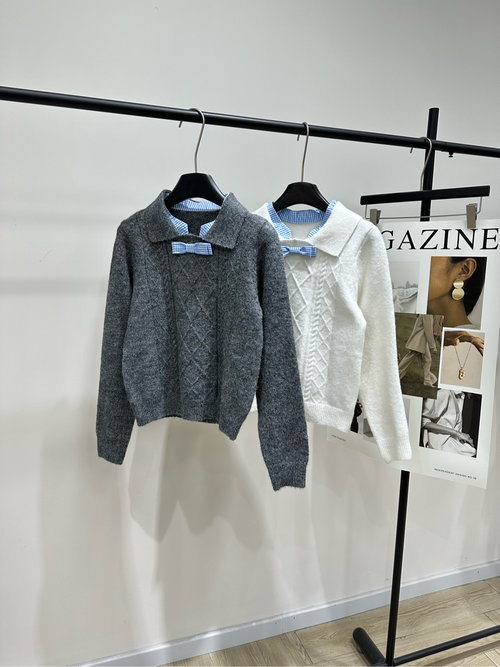 Hermes Long-Sleeved Roll-Neck Sweater with Bowknot