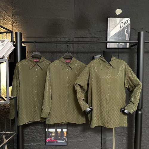 Gucci Graceful Collared Shirt in Multi - colored Custom Jacquard Fabric