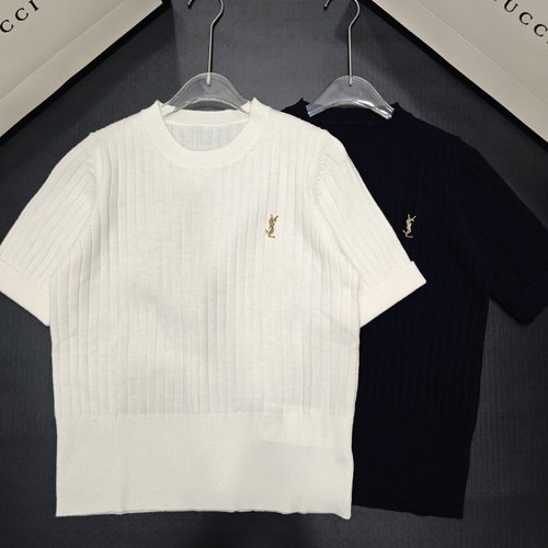 Yves Saint Laurent YsL Classic Brooch Logo Round-neck Sleeveless Wool Garment